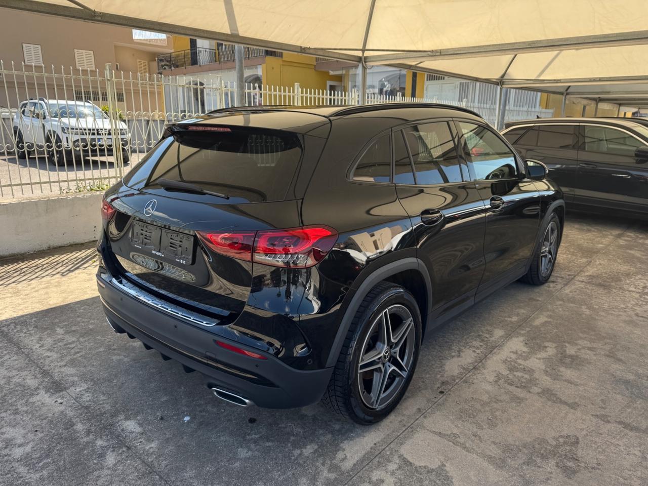 MERCEDES-BENZ GLA 200 d AUTOMATIC. PREMIUM AMG