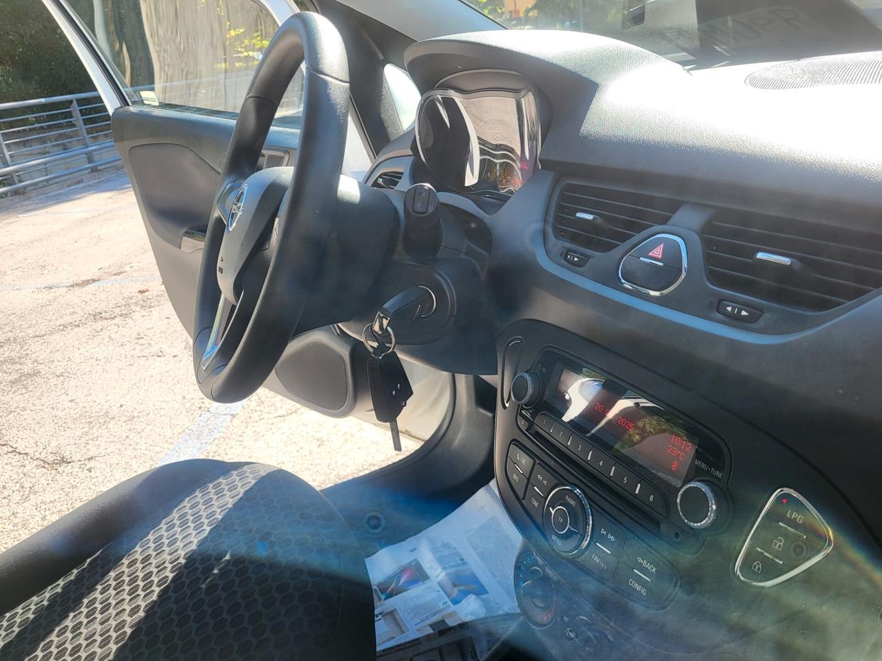OPEL CORSA 1,4 GPL-UNICA PROPR-3 REVISIONI-EURO 6