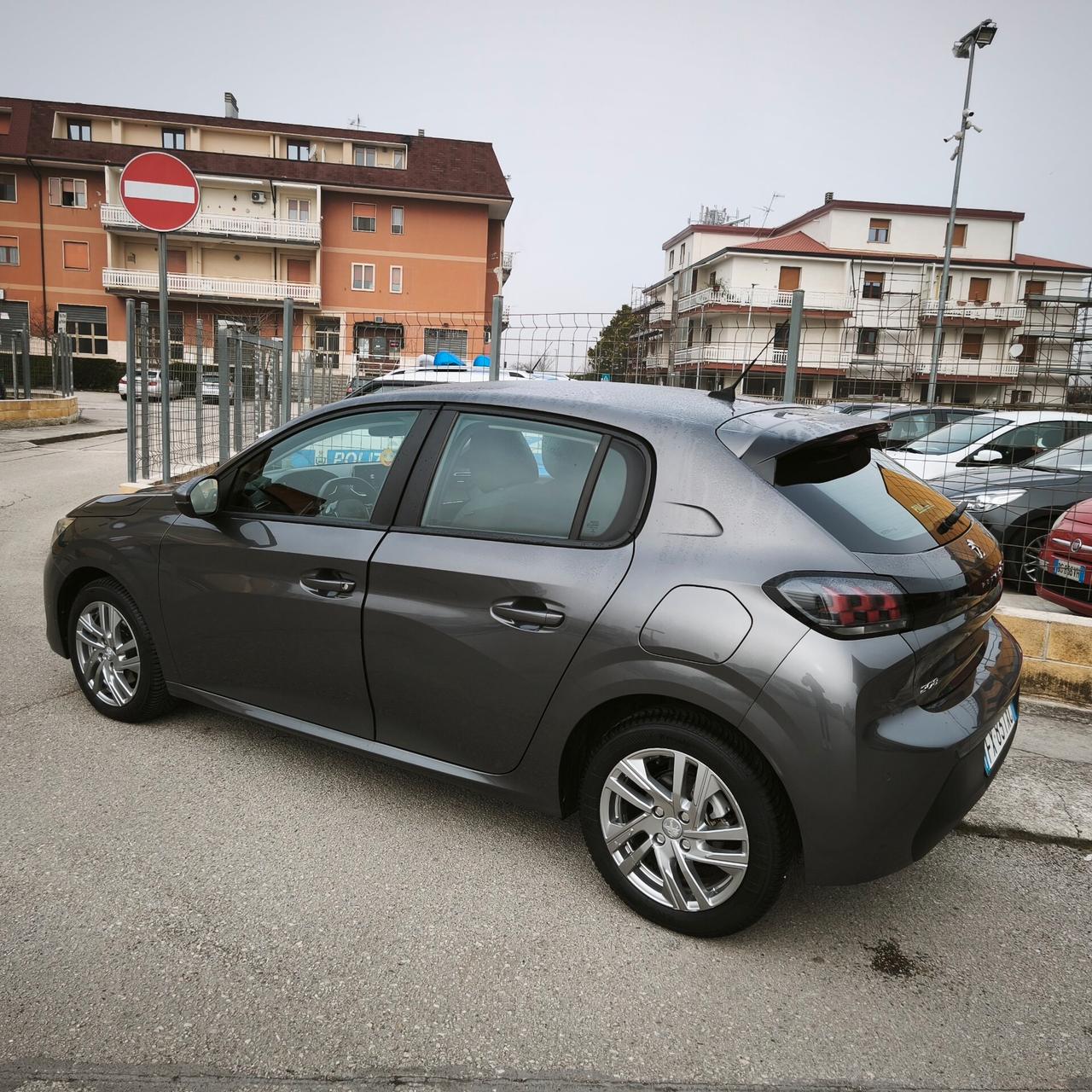 Peugeot 208 BlueHDi 100 S&S 5 porte Allure