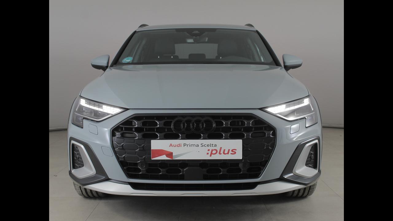 AUDI A3 IV 2024 allstreet - A3 allstreet 35 2.0 tdi Business s-tronic