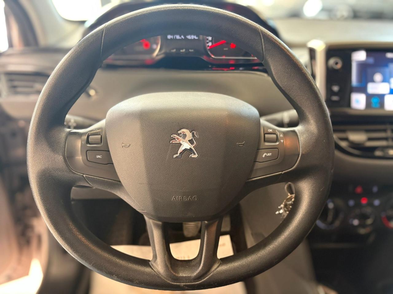 Peugeot 208 1.4 HDi 68 CV 5 porte Allure