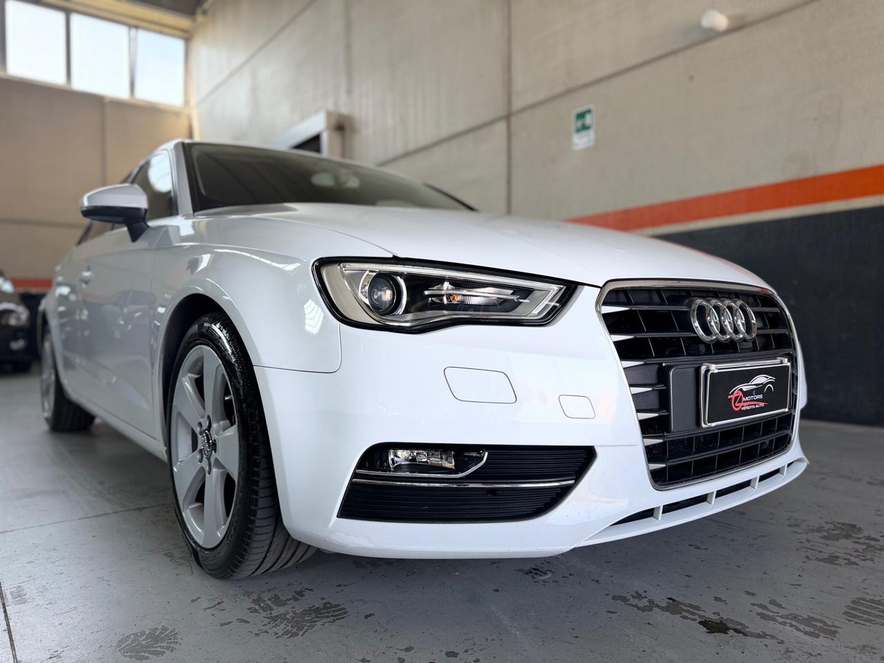 Audi A3 1.6 TDI S tronic Ambition NEOPATENTATI