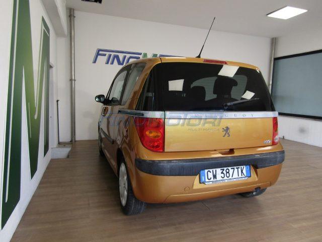PEUGEOT 1007 1.4 Happy 73 CV NEOPATENTATI