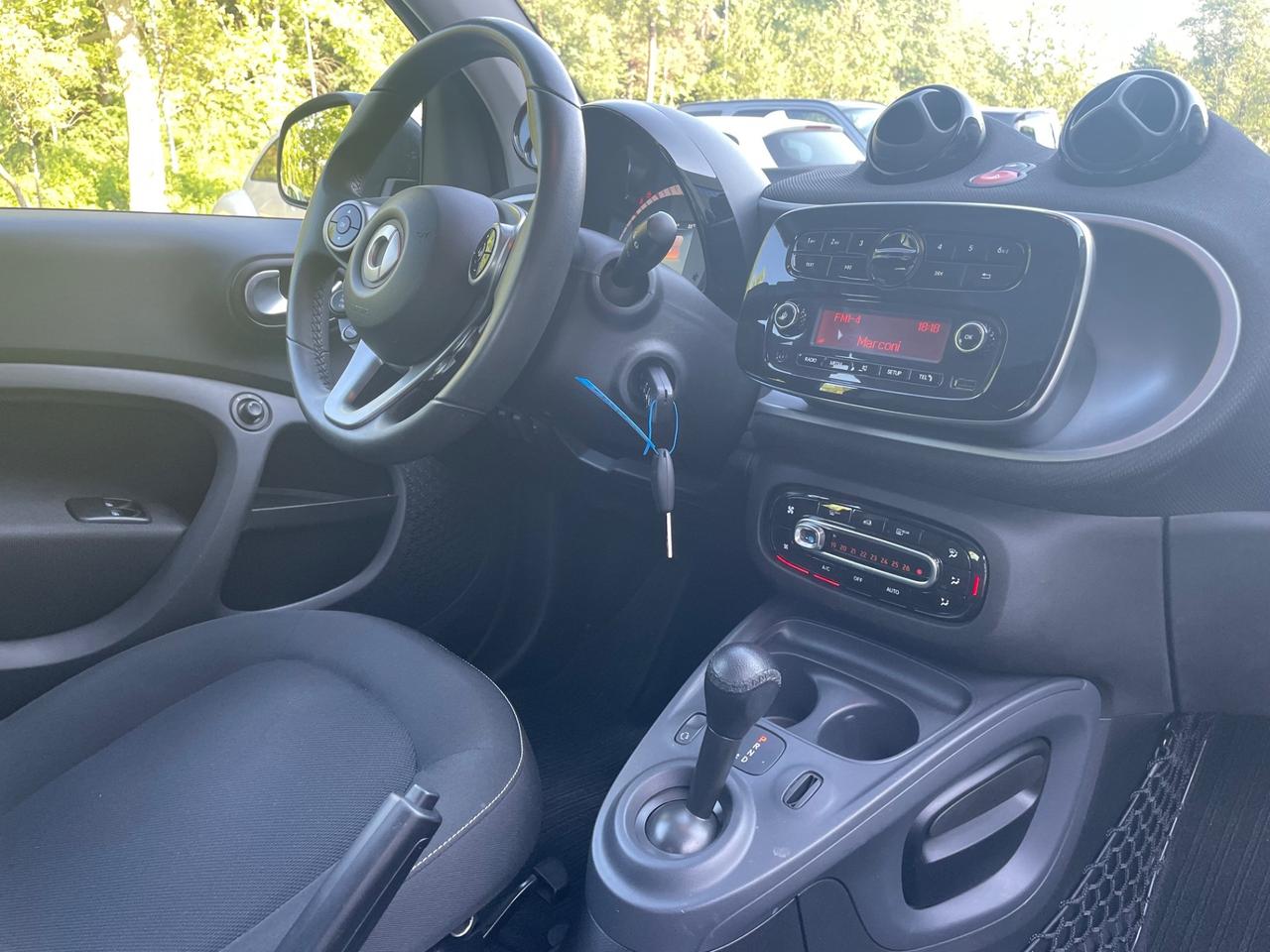 Smart ForTwo 90 0.9 Turbo *Automatik*Neopatentati*Solo 30000*