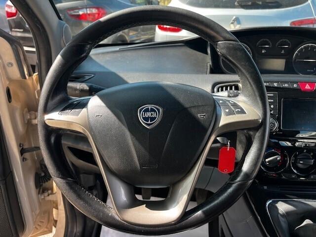 Lancia Ypsilon 1.2 Gold 69cv " BLUETOOTH/ PDC/ MOTORE NUOVO"