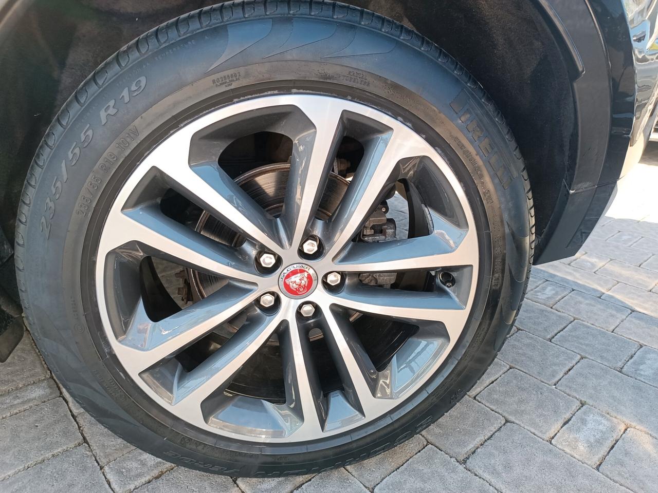 Jaguar E-Pace 2.0D 150 CV R-Dynamic