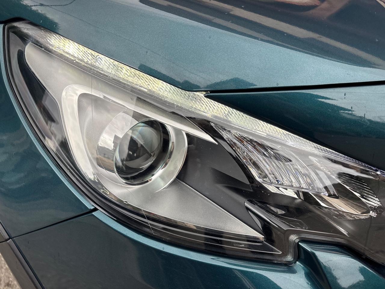 Peugeot 2008 BlueHDi 100 S&S allure accessioriata