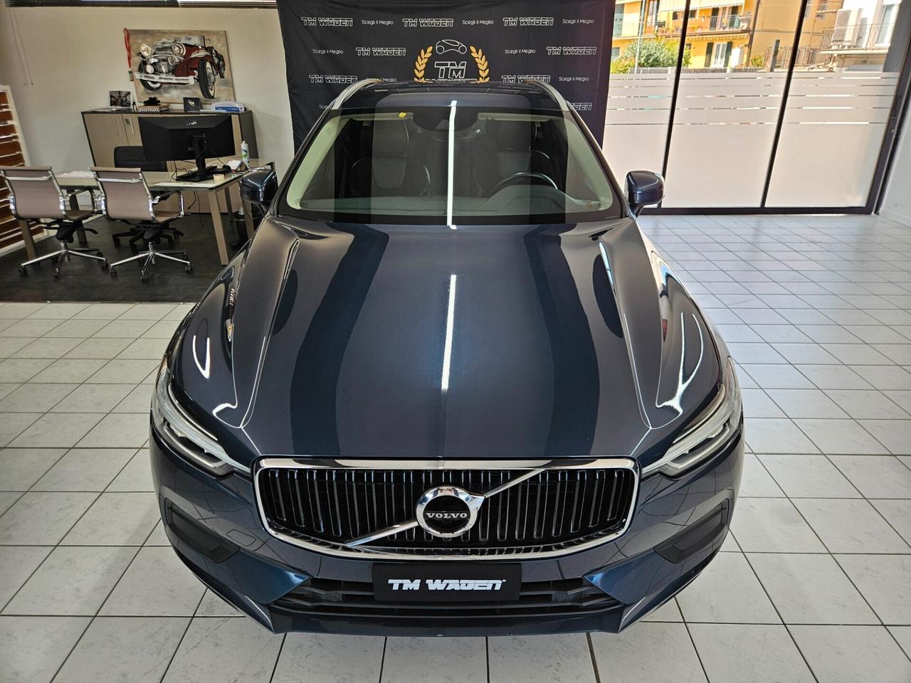 Volvo XC60 2.0 b4 Momentum awd auto my20 - IVA ESPOSTA