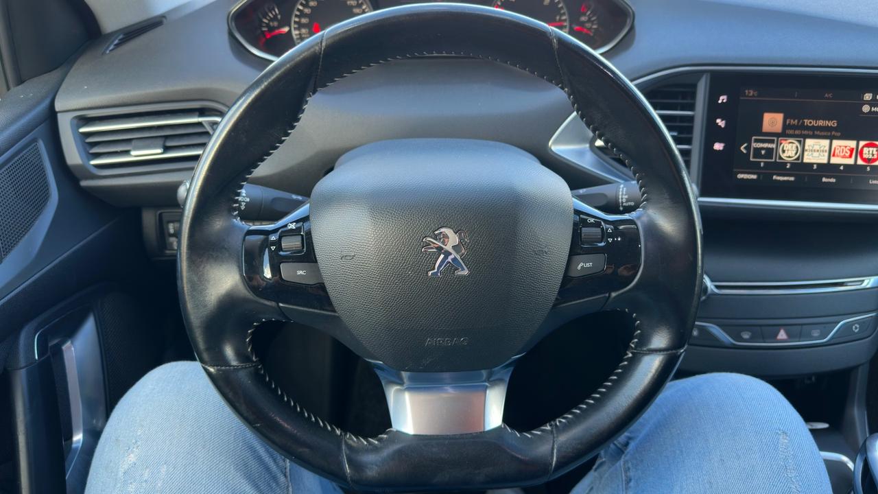 Peugeot 308 BlueHDi 130 S&S Allure