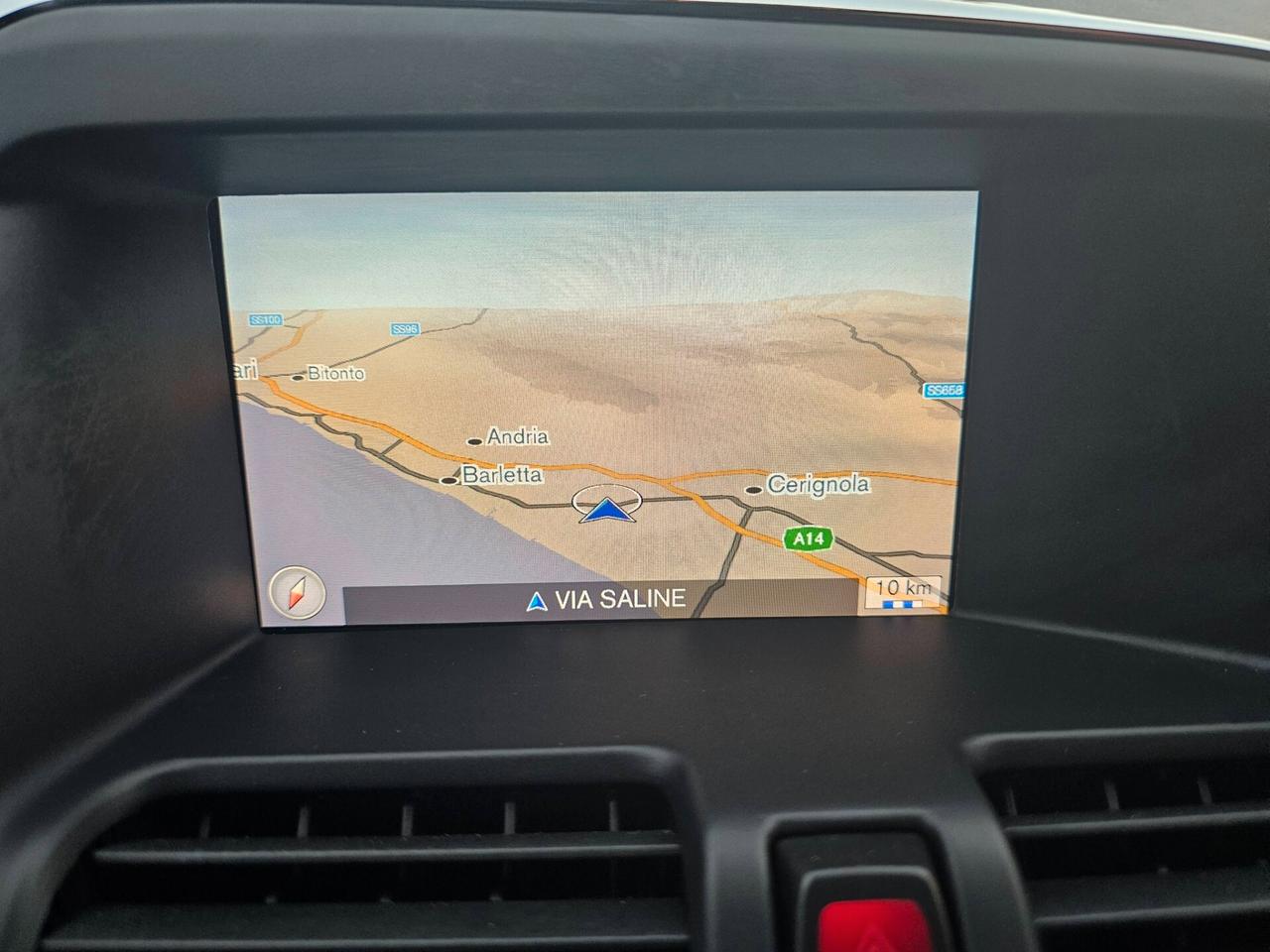 VOLVO XC60 2.0D 150CV BUSINESS AUTOCARRO N1 5 POSTI