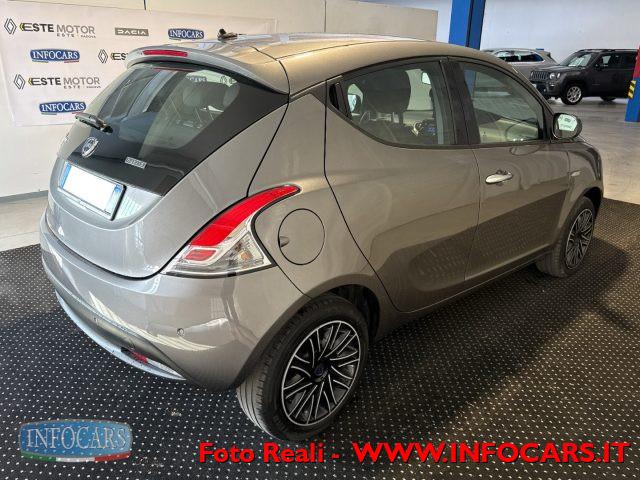 LANCIA Ypsilon 1.0 Hybrid 70 CV Gold - PROMO