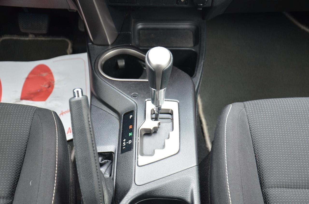 Toyota RAV 4 2.5 Hybrid 2WD Style