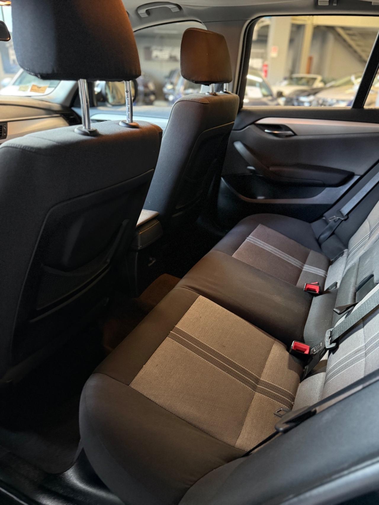 Bmw X1 xDRIVE18d ATTIVA KMCERT UNICOPR