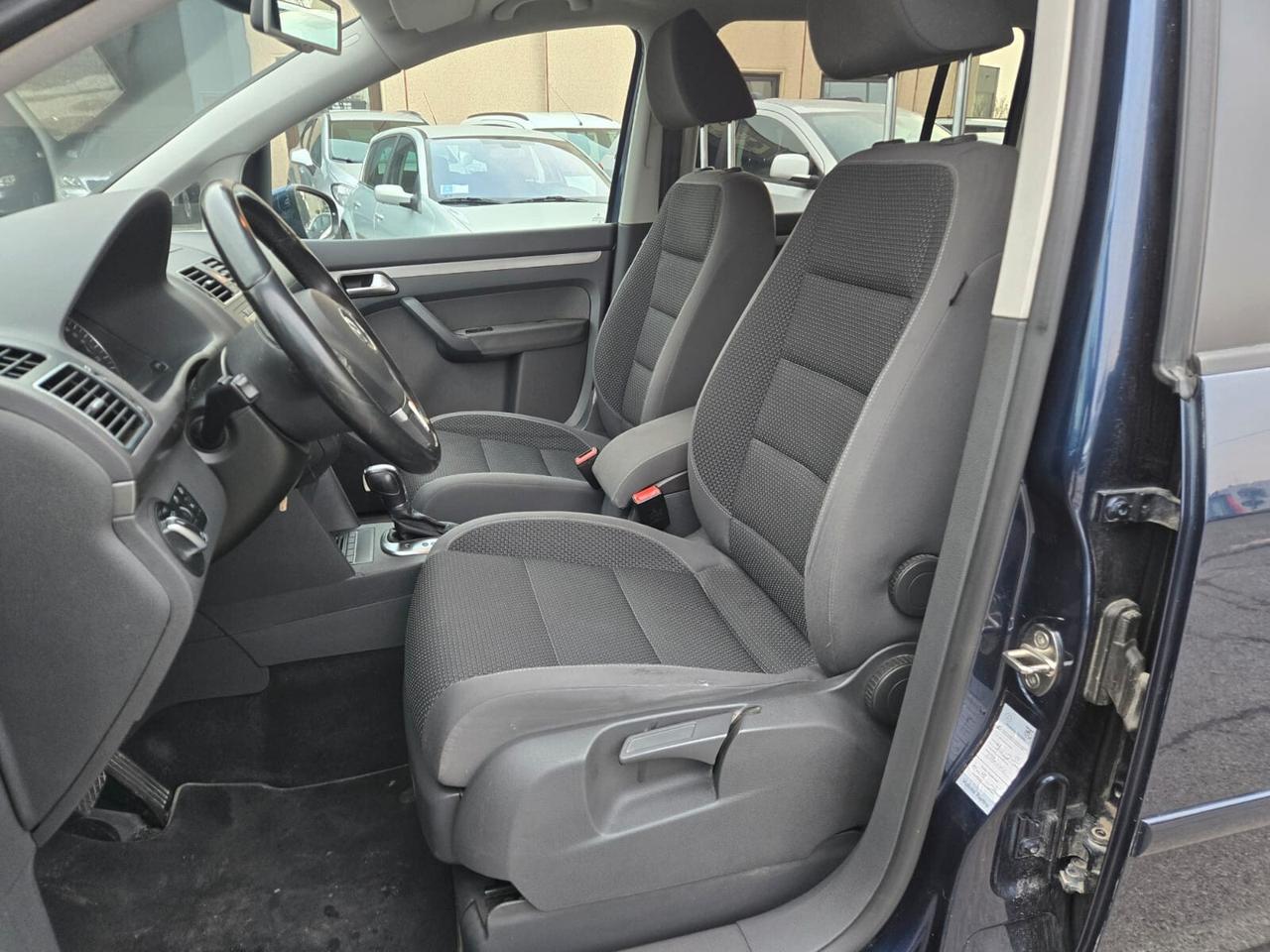 Volkswagen Touran 1.6 TDI DSG Comfortline