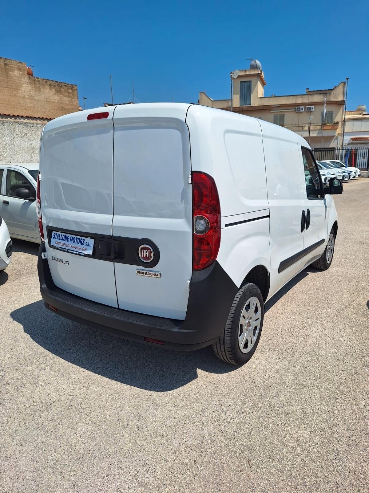 Fiat Doblo 1.6MJT 105CV 3 posti Cargo Lounge 2021