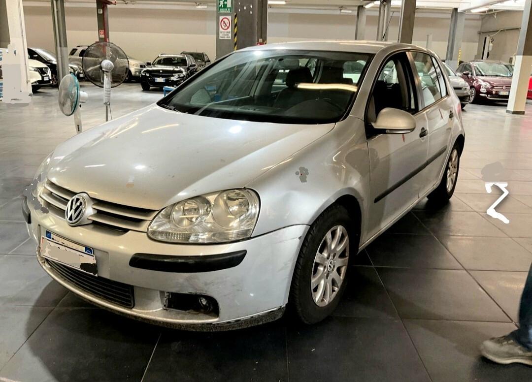 Volkswagen Golf 1.6 5p. GPL