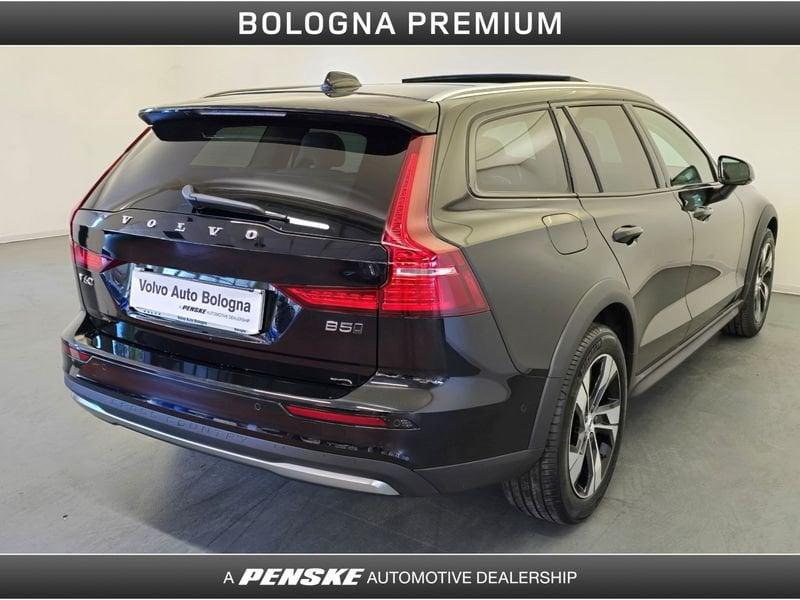 Volvo V60 Cross Country V60 Cross Country B5 AWD automatico Plus