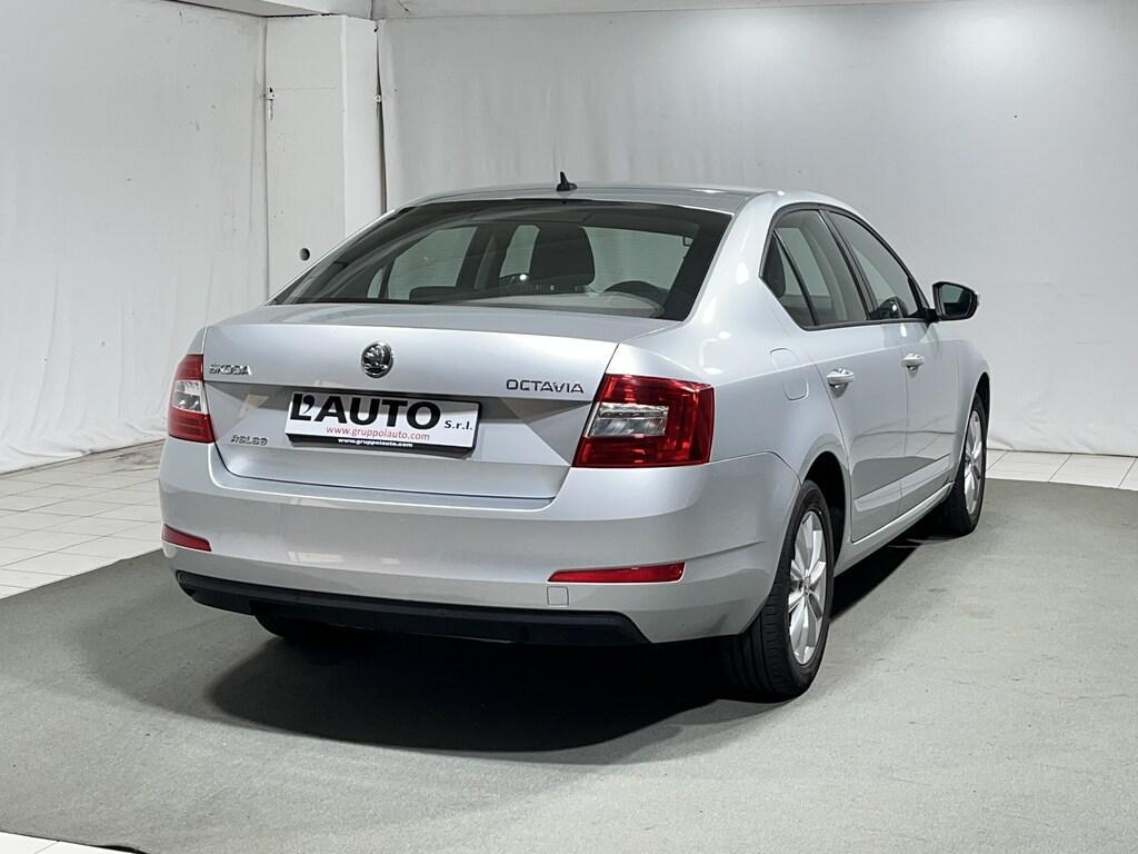 Skoda Octavia 1.6 tdi CR Ambition 105cv