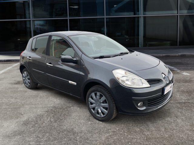 RENAULT Clio 1.2 BENZ 75 5 porte Dynamique OK NEOPATENTATI