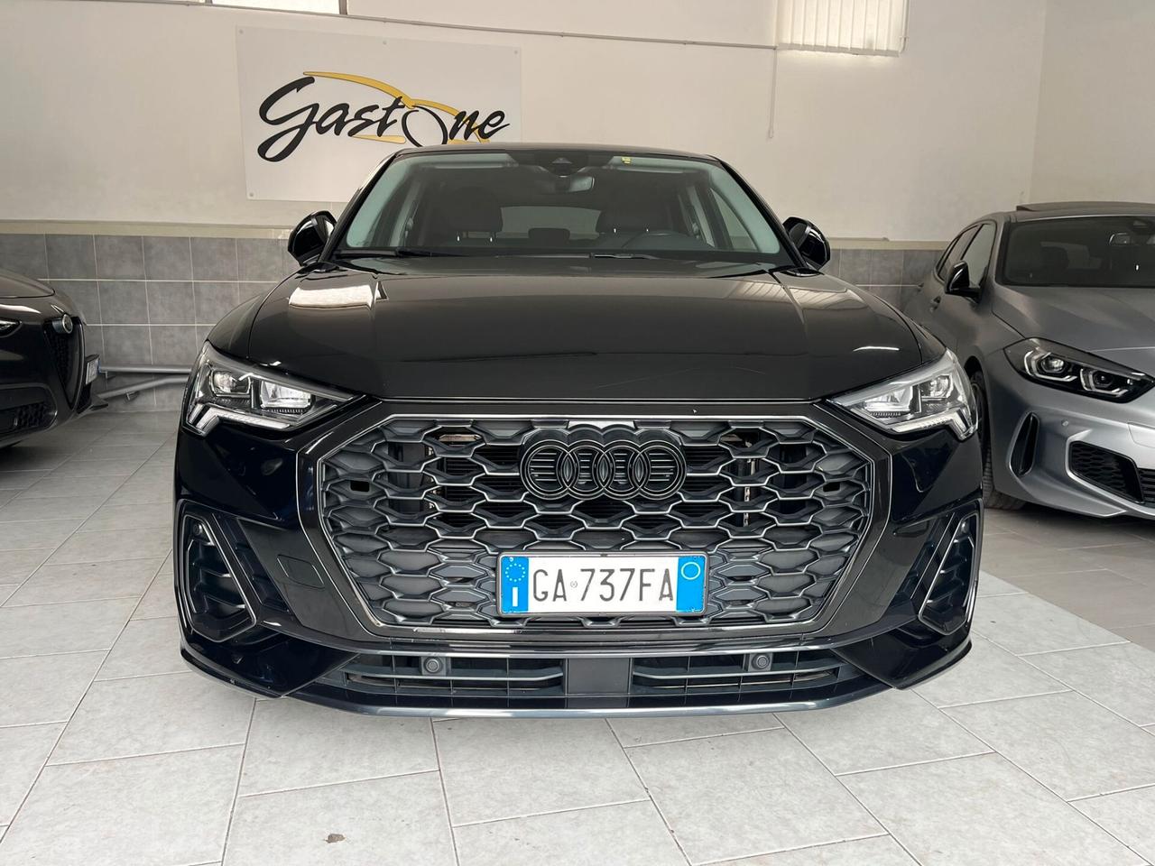 Audi Q3 SPB 35 TDI S tronic S-line TOTAL BLACK