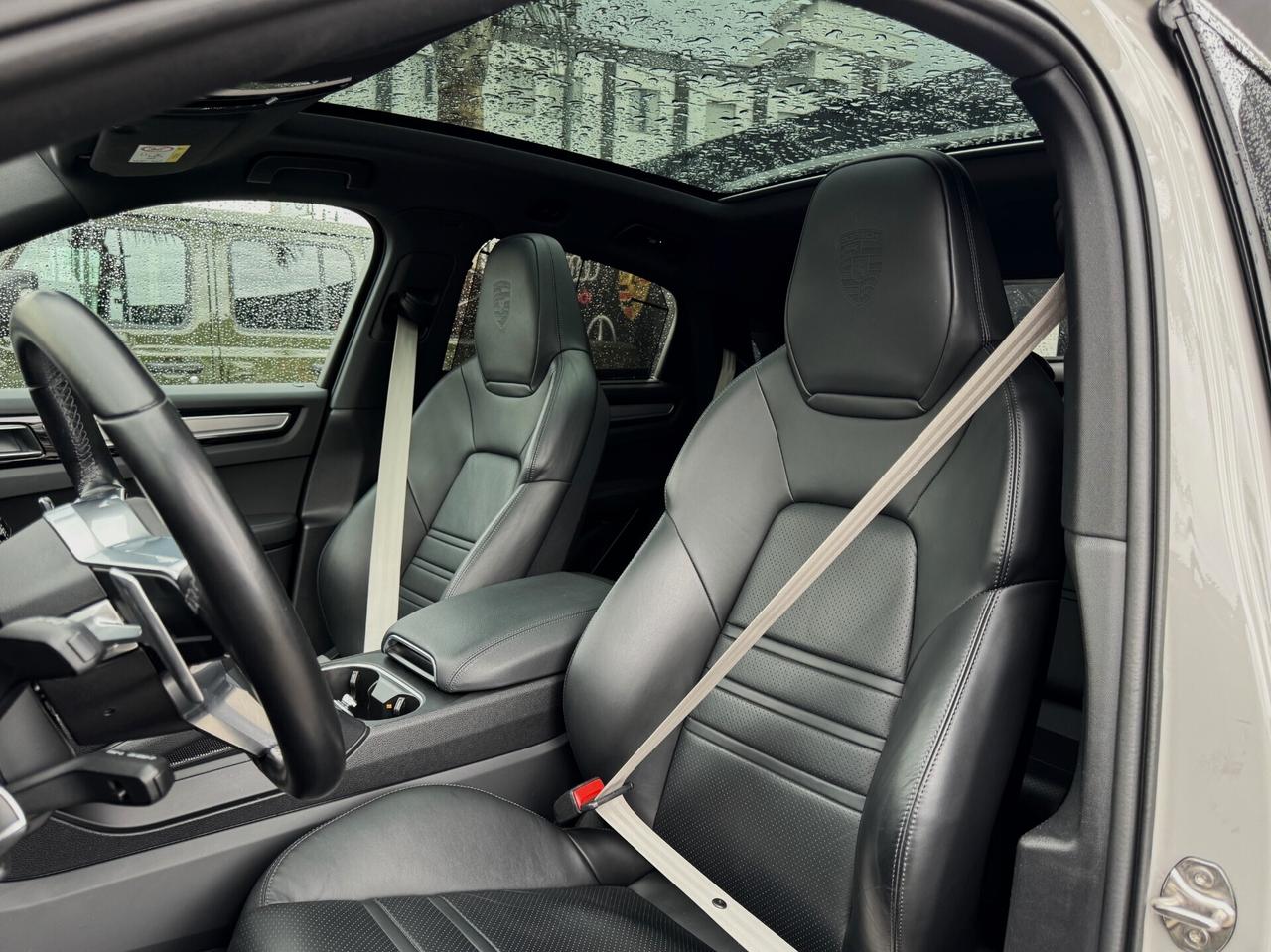 Porsche Cayenne Coupe 3.0 E-Hybrid Platinum Edition
