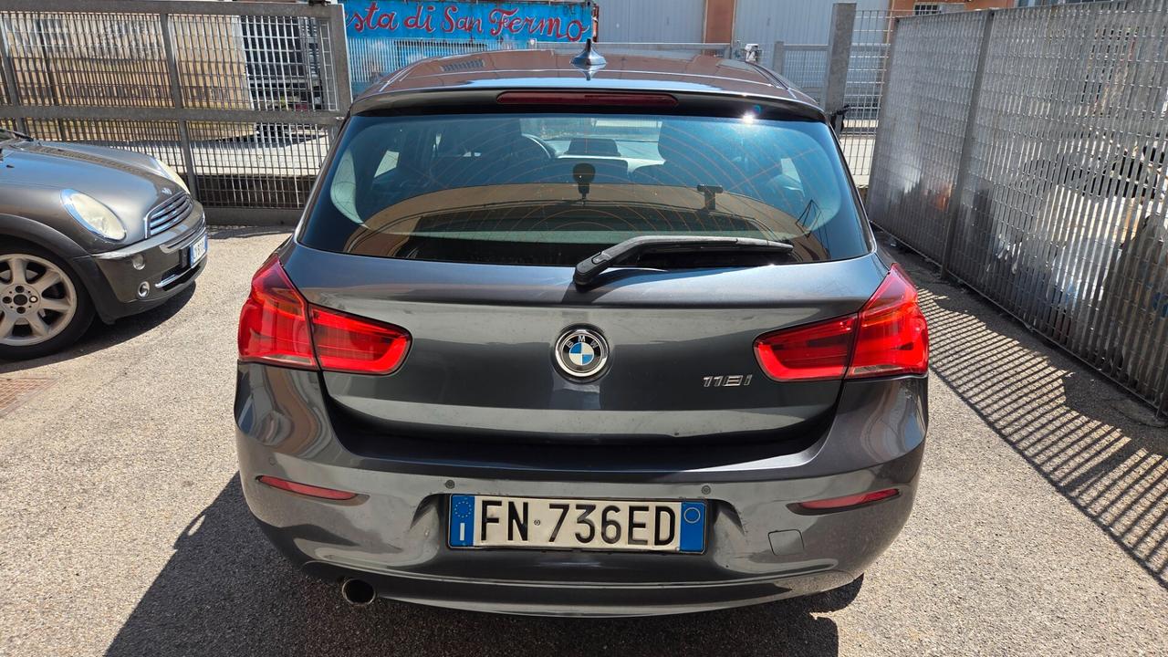 Bmw 118 118i 5p. Sport neo patentati unico proprietario