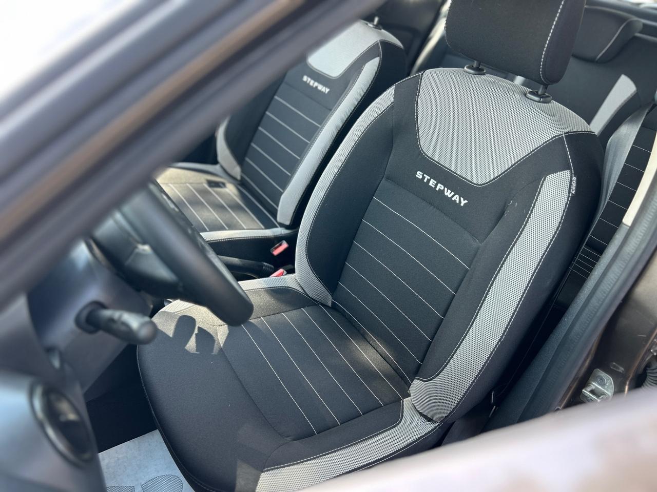 Dacia Sandero Stepway 0.9cc*NAVI*GPL FABBRICA*NEOPATENTATI*