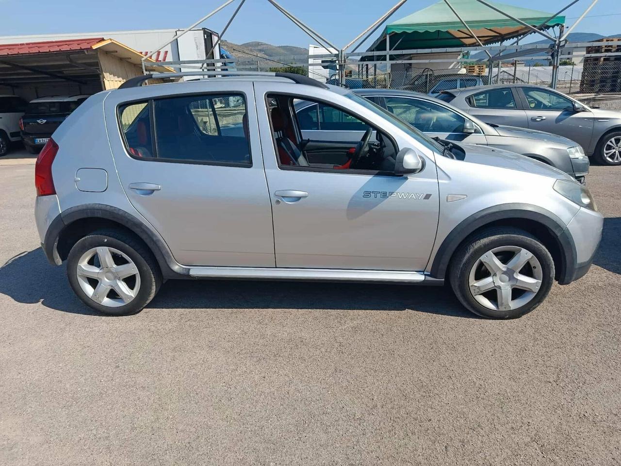 Dacia Sandero 1.5 dCi 75CV Embleme