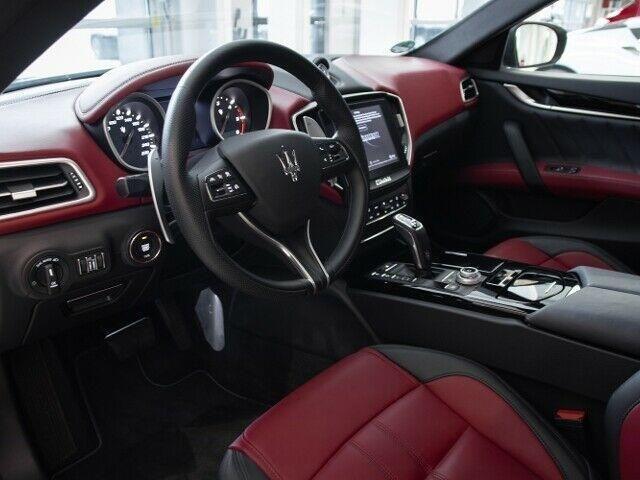 Maserati Ghibli V6 430 CV Q4 Ribelle One of 200