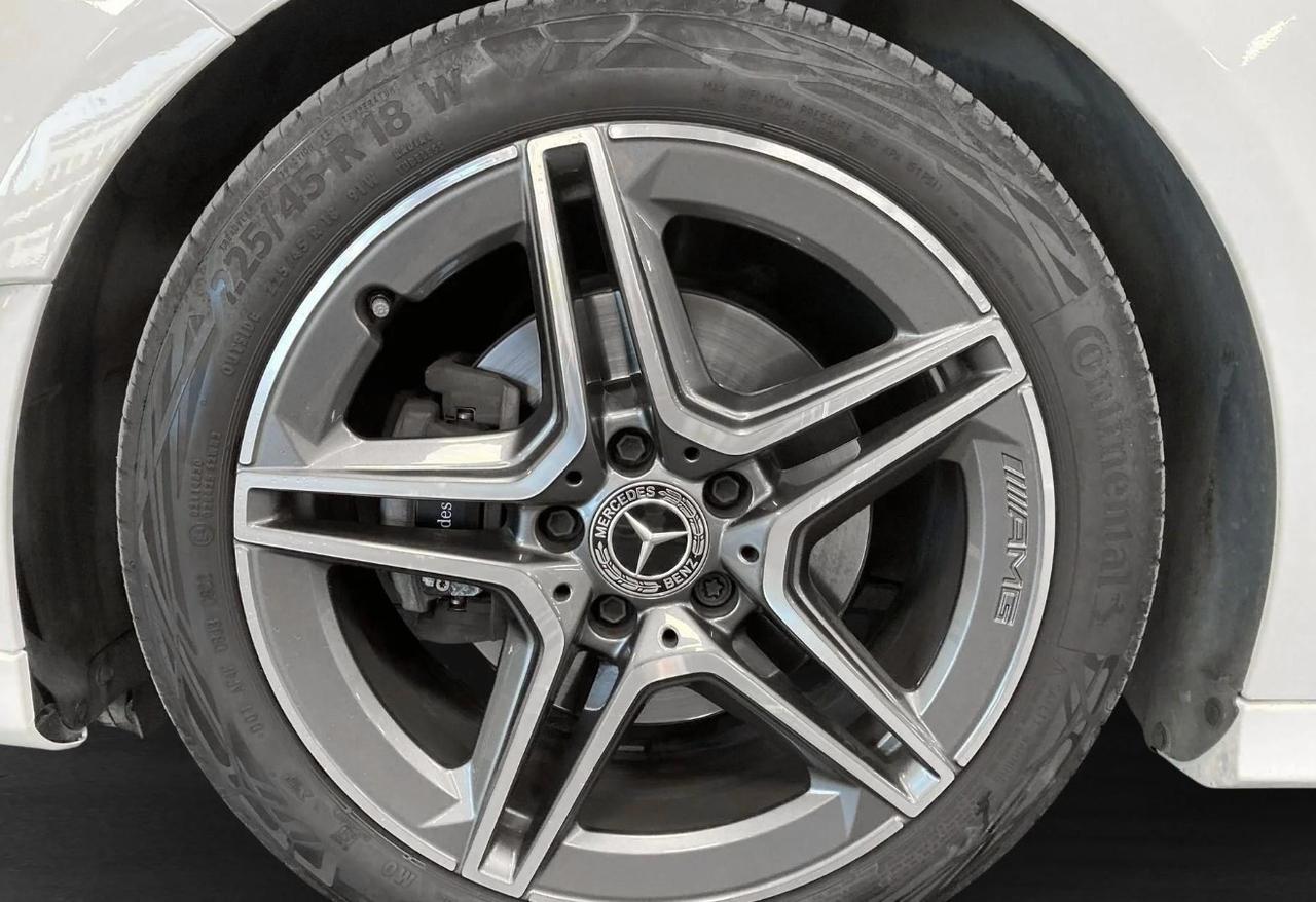 Mercedes-benz A 180 A 180 Automatic Business AMG 7G-DCT TELECAMERA - NAVY