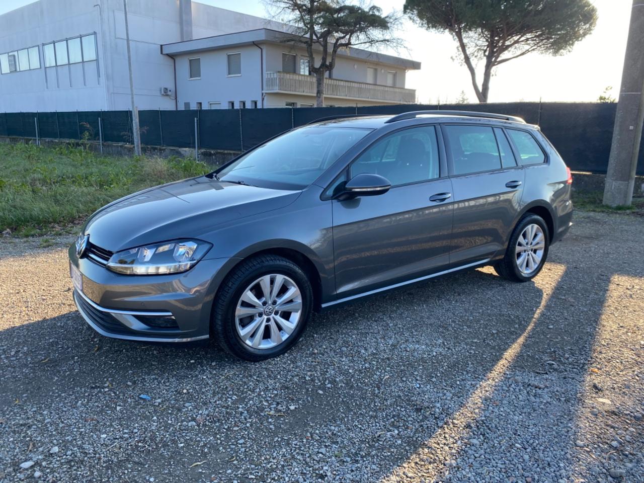 Volkswagen Golf Variant Golf 1.6 TDI 5p. Highline BlueMotion Technology