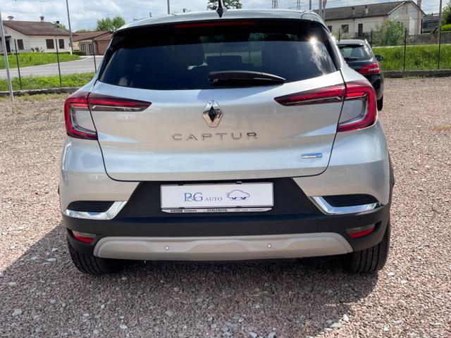 RENAULT Captur Plug-in Hybrid E-Tech 160 CV Initiale Paris