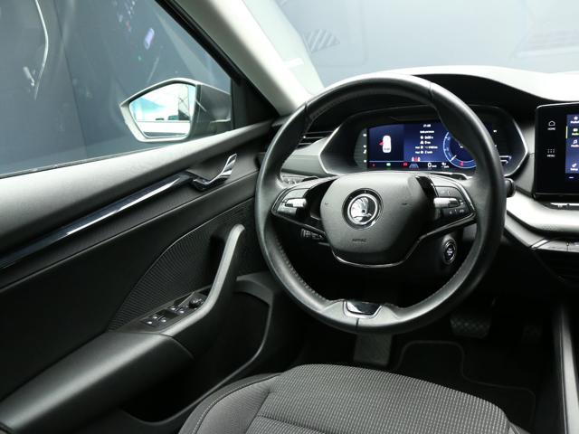 SKODA Octavia 2.0 TDI 116CV DSG Wagon Executive