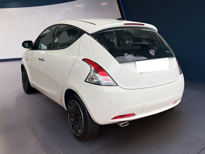 Lancia Ypsilon III 2021 1.0 firefly hybrid Gold s&s 70cv