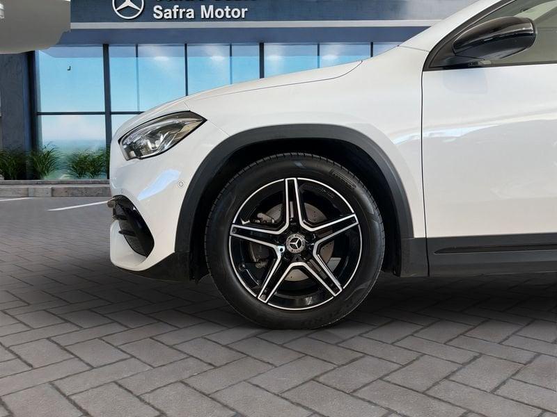 Mercedes-Benz GLA GLA 200 d Automatic Premium