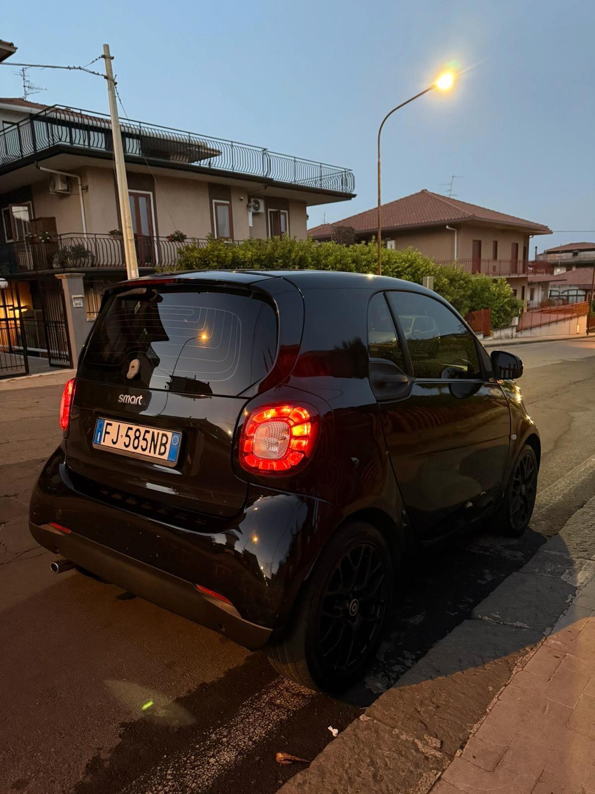 Smart ForTwo coupe 70 1.0 Passion