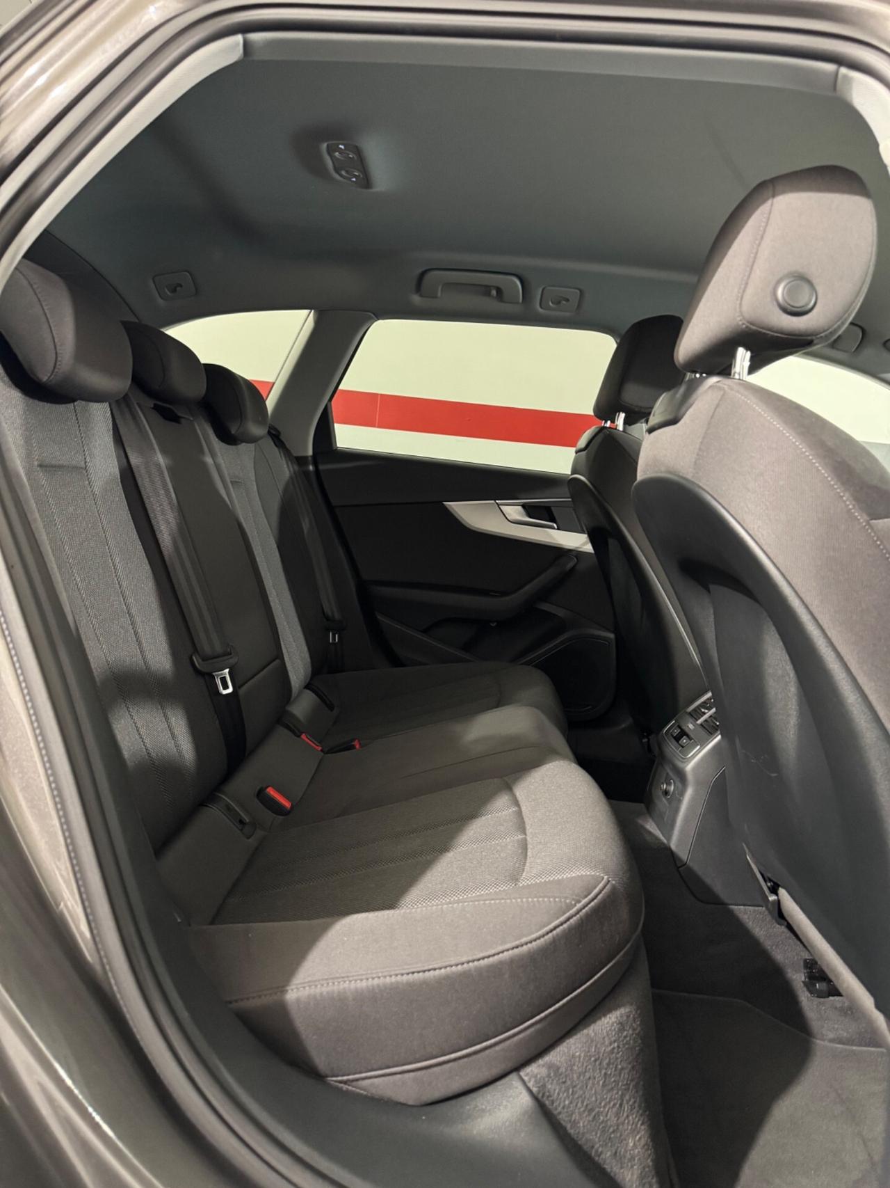 Audi A4 Avant 40 TFSI quattro S tronic Advanced