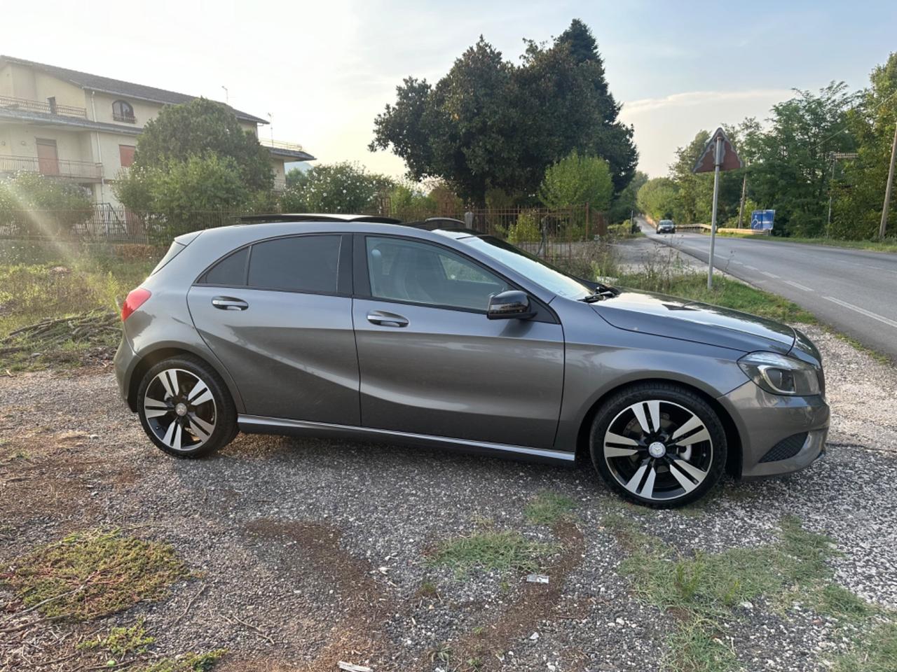 Mercedes classe A 180 cdi night edition tetto apribile