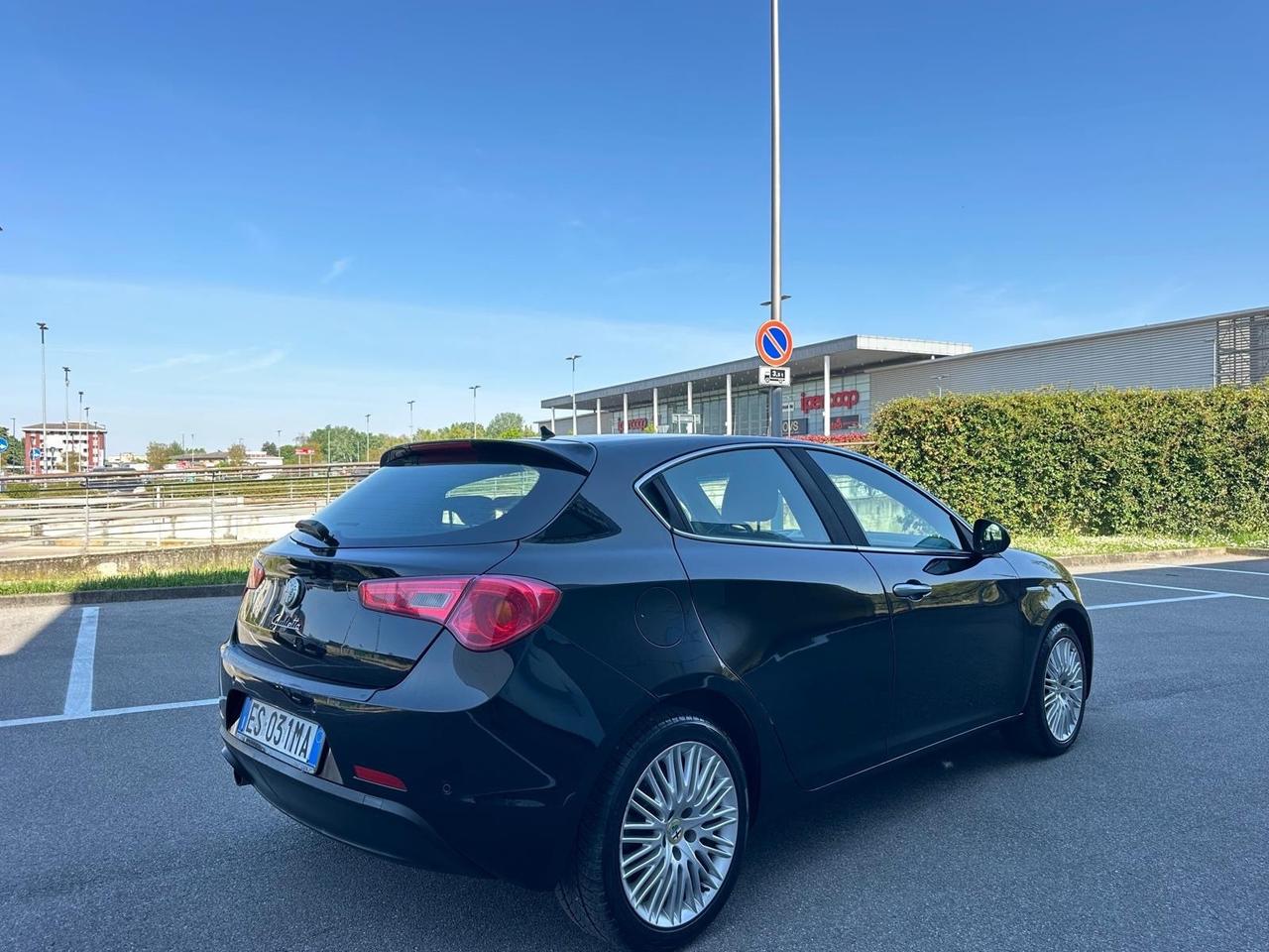 Alfa Romeo Giulietta 1.6 JTDm-2 105 CV Exclusive