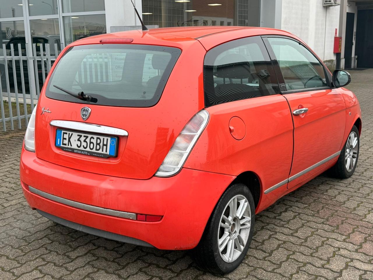 Lancia Ypsilon 1.2 69 CV 5 porte GPL Ecochic Platinum