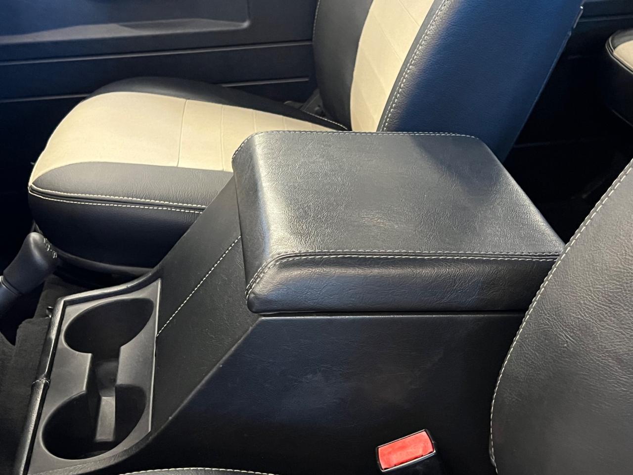 Land Rover Defender 110 2.4 TD4 S.W. Limited Edition Nara Bronze