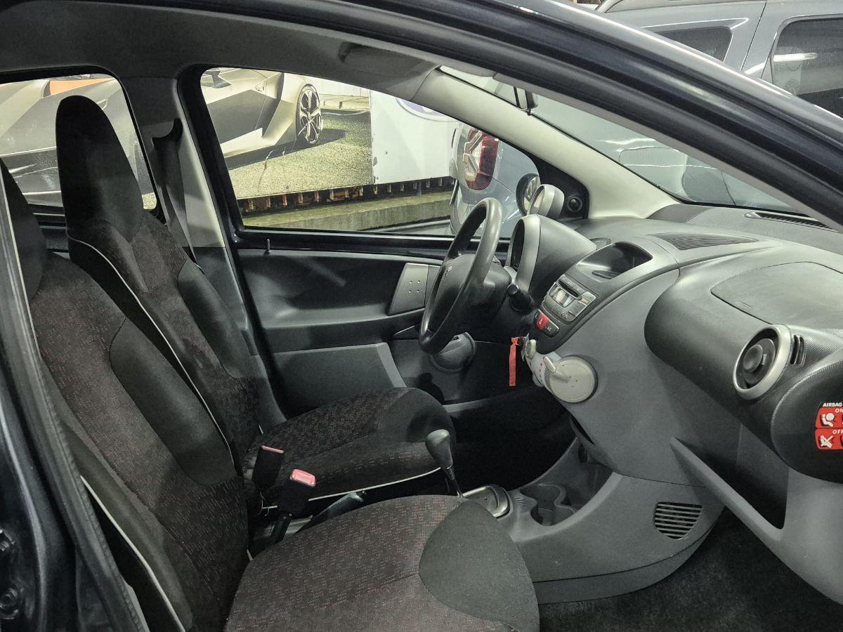 PEUGEOT - 107 - 5p. Plaisir 2Tronic