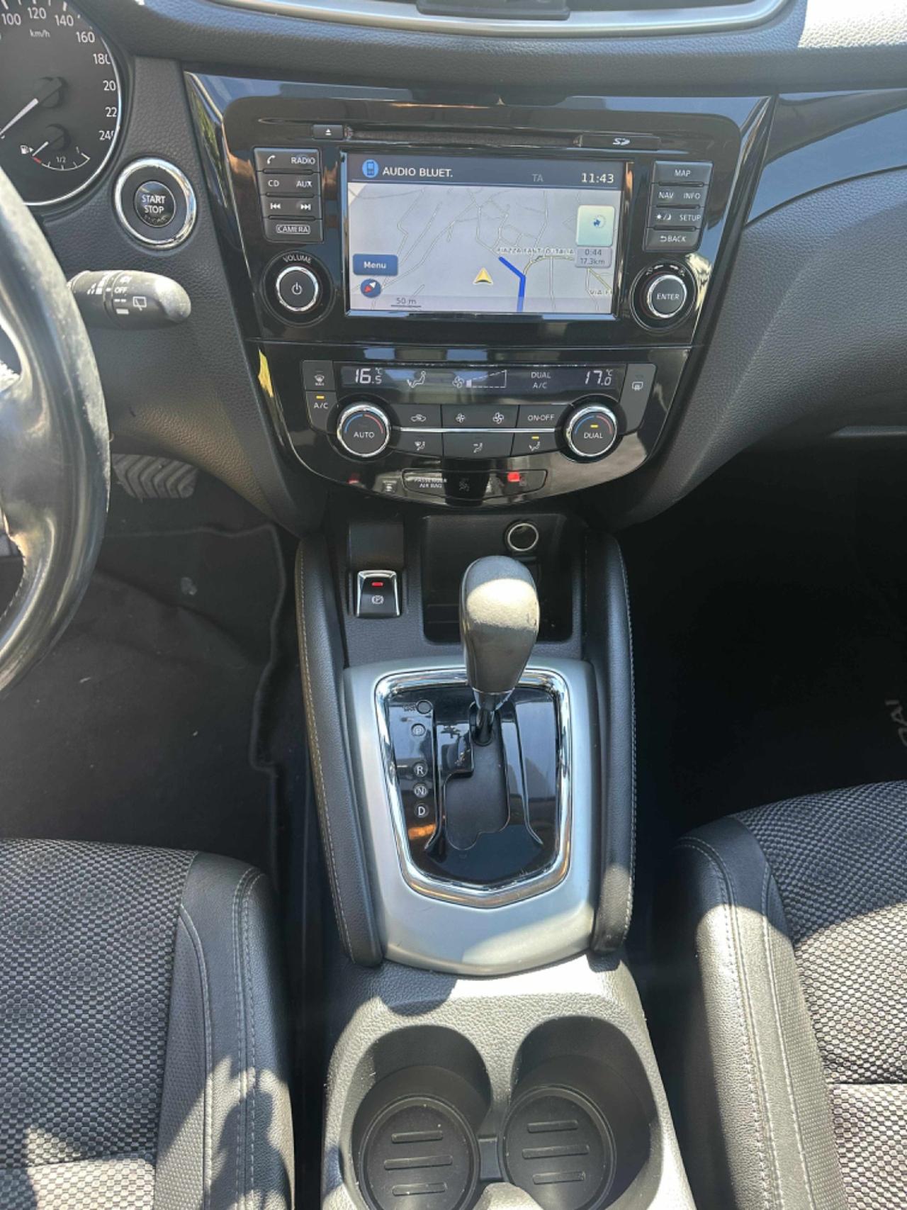 Nissan QASHQAI 1.6 dCi TEKNA TETTO FULLOPT 360CAM