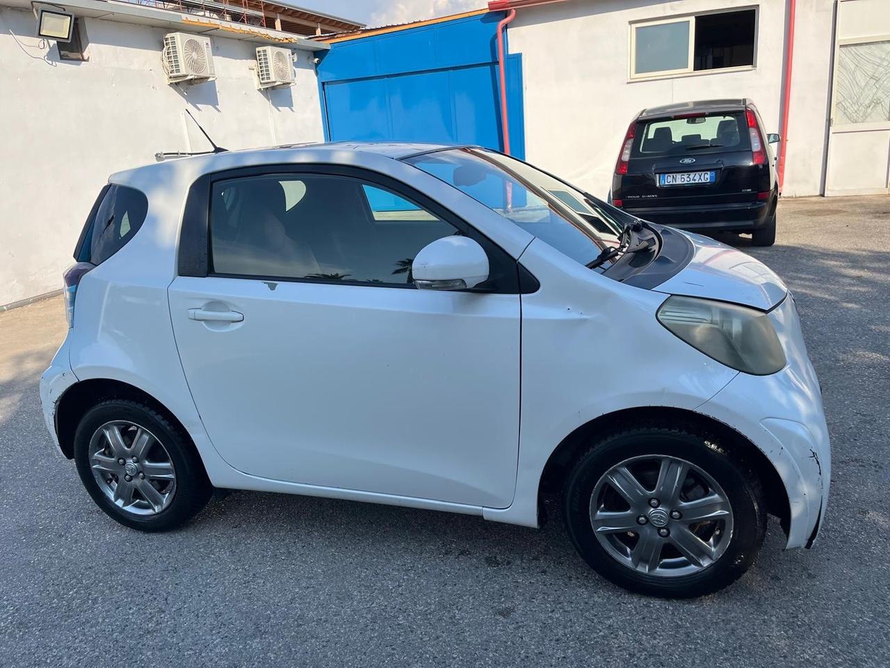 Toyota iQ-1.0 benz-c.autom-full-2009