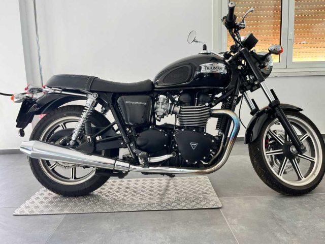 TRIUMPH Bonneville 900 - 900