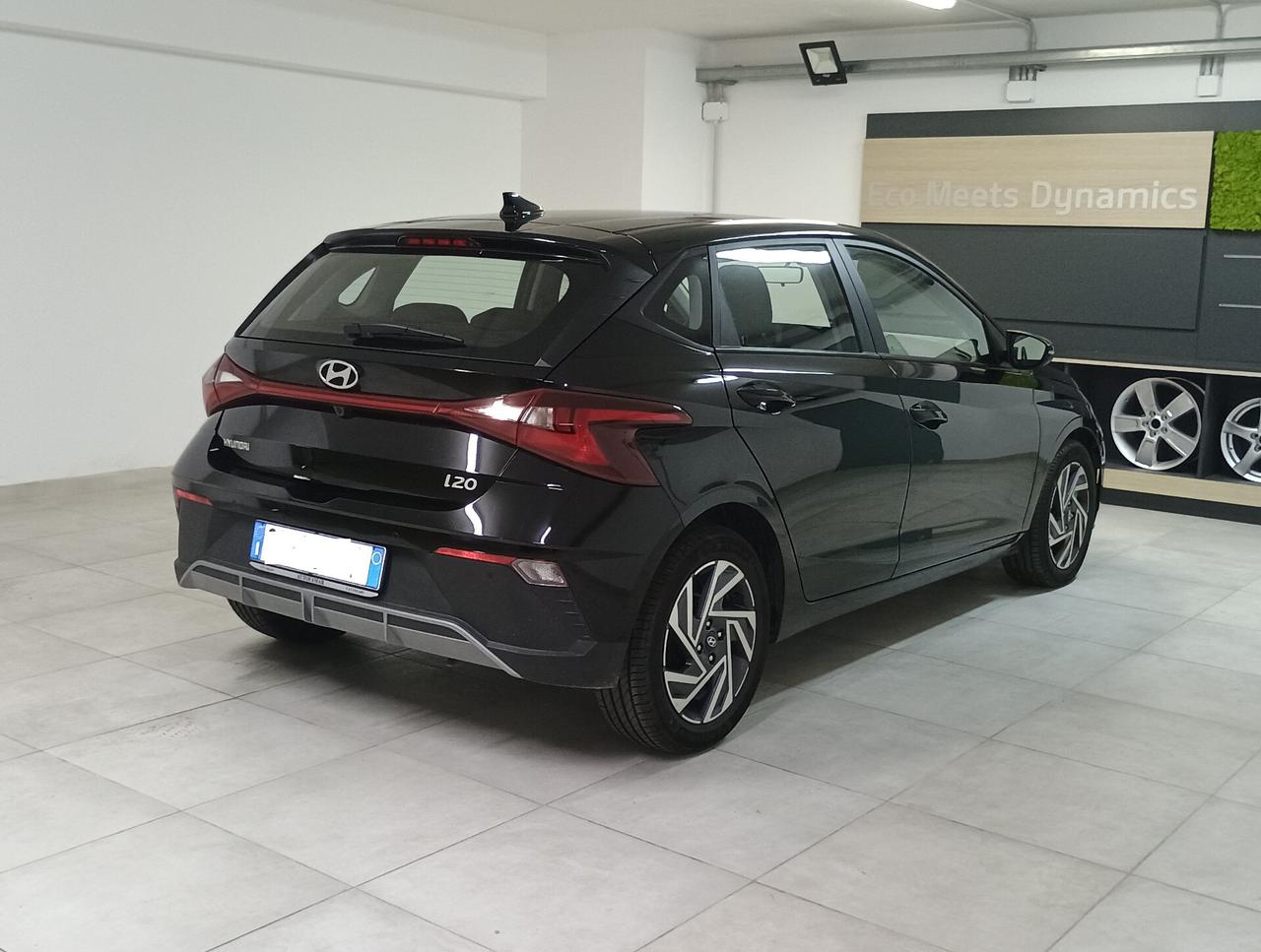 Hyundai i20 1.2 MPI MT Connectline