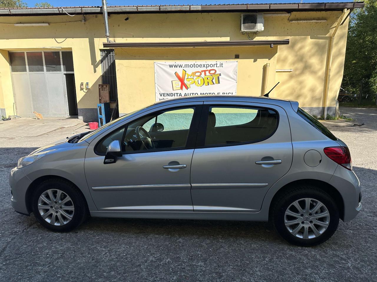 Peugeot 207 1.4 8V 75CV 5p.