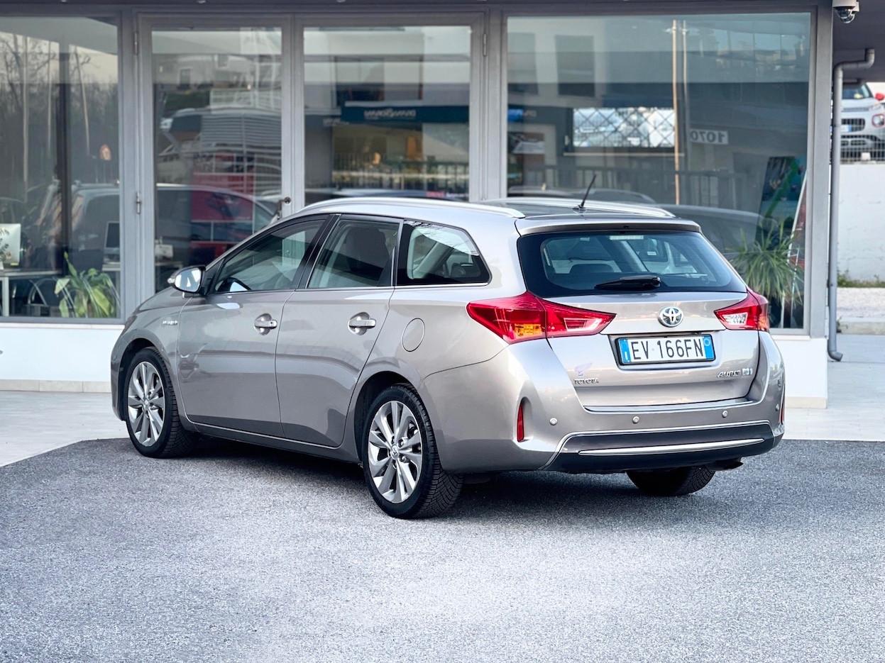 Toyota Auris 1.8 Hybrid 99CV E5 Automatica - 2014