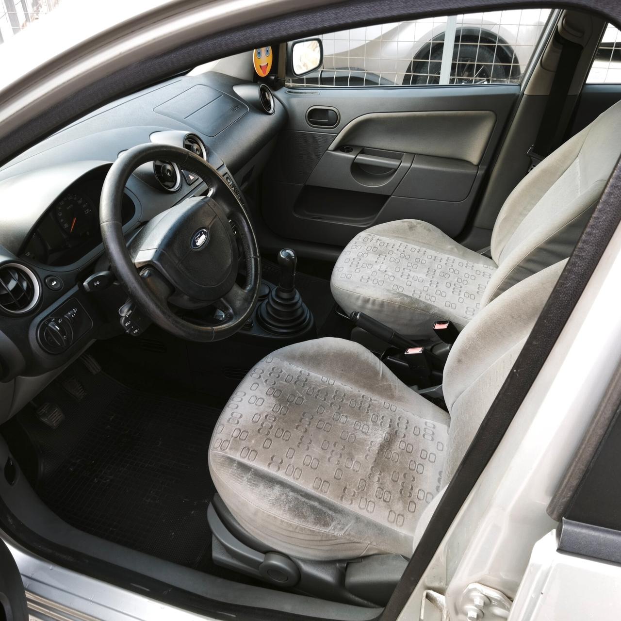 Ford Fiesta 1.4 TDCi 5p. Ghia