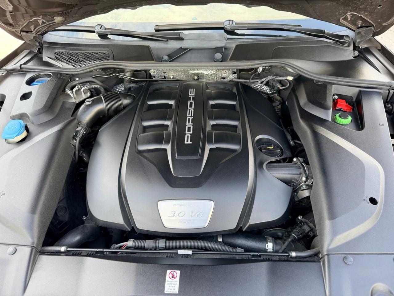 Porsche Cayenne 3.0 Diesel Platinum Edition 250cv